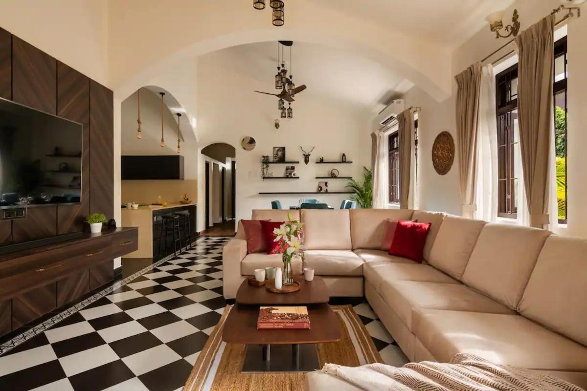 Stone Hearth Villa Анжуна Экстерьер фото